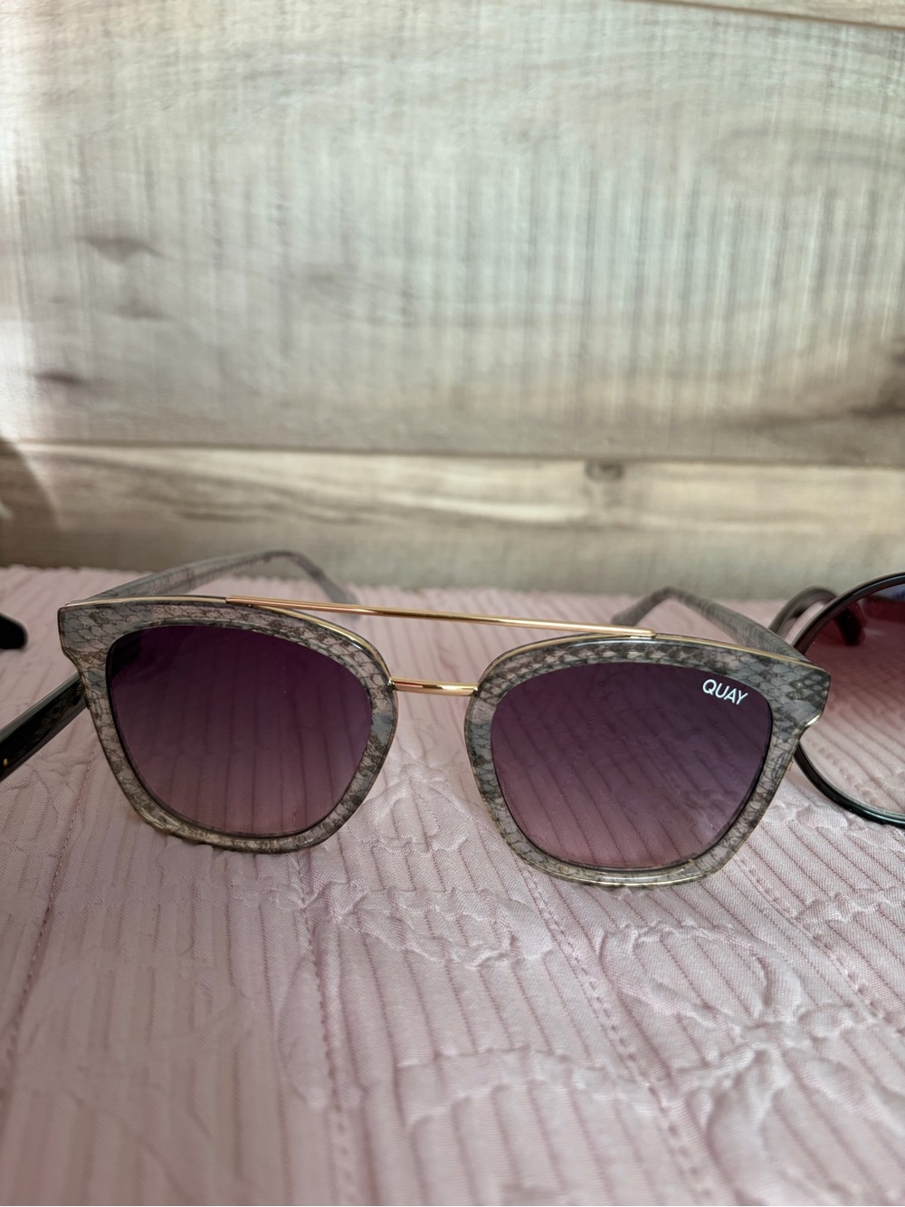 Sunglass bundle! QUAY & MINE